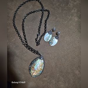 long capis necklace and earing set